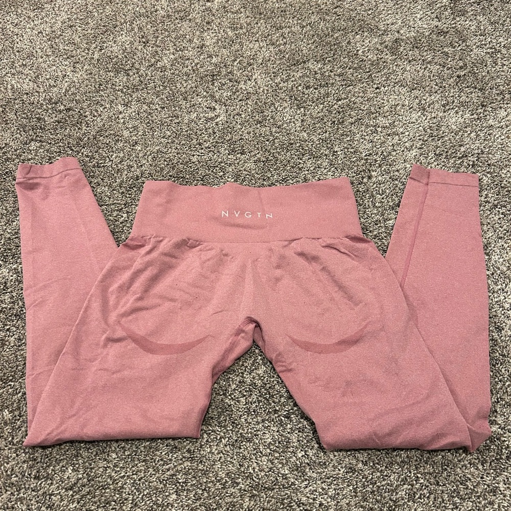 NVGTN Pastel Pink Contour Leggings